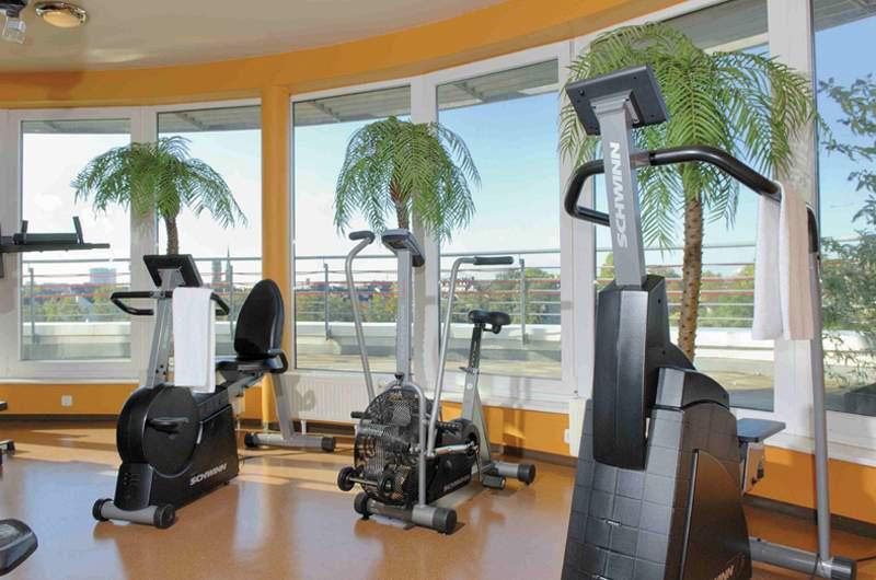 Plaza Premium Koeln Hotel Екстериор снимка