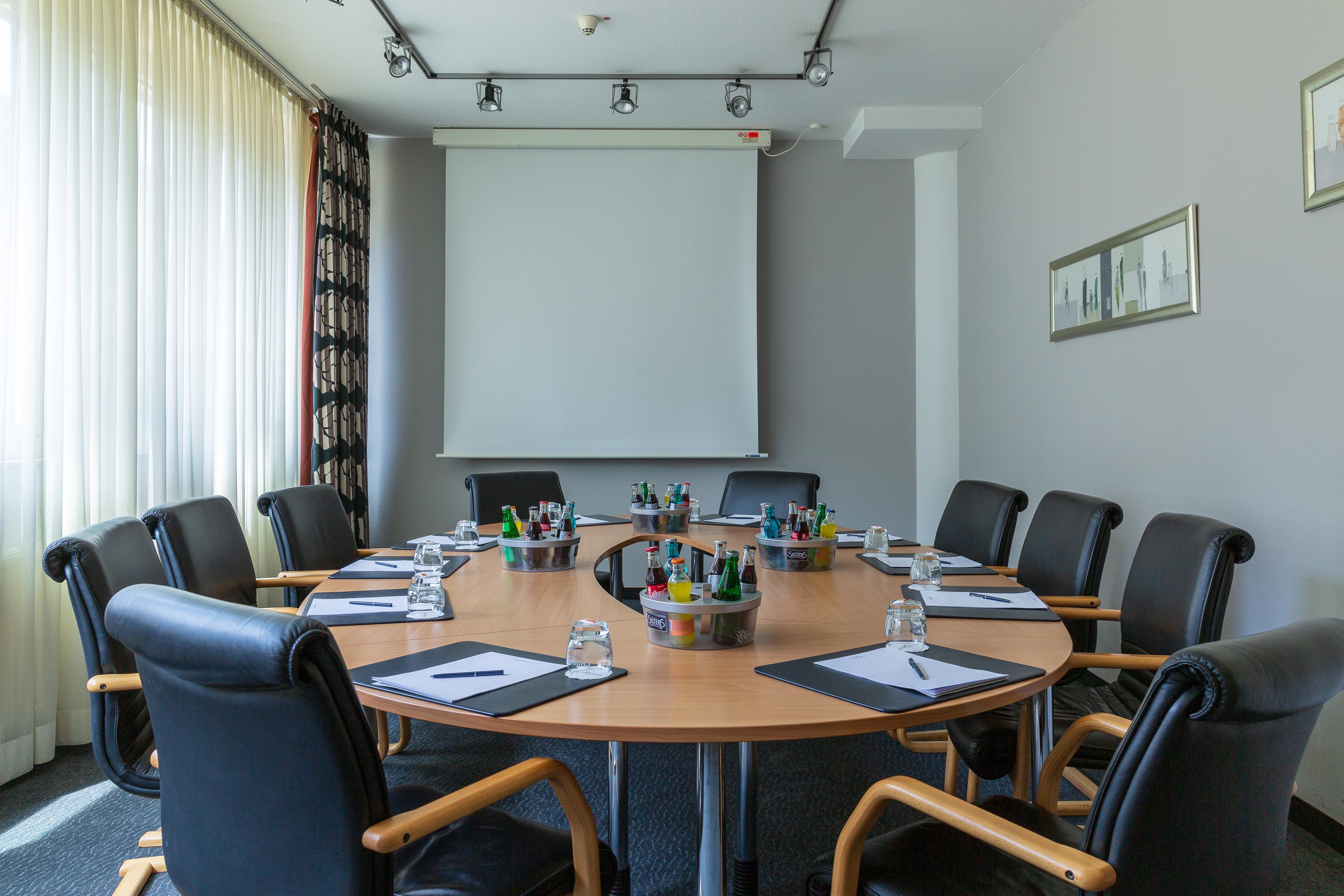 Plaza Premium Koeln Hotel Екстериор снимка