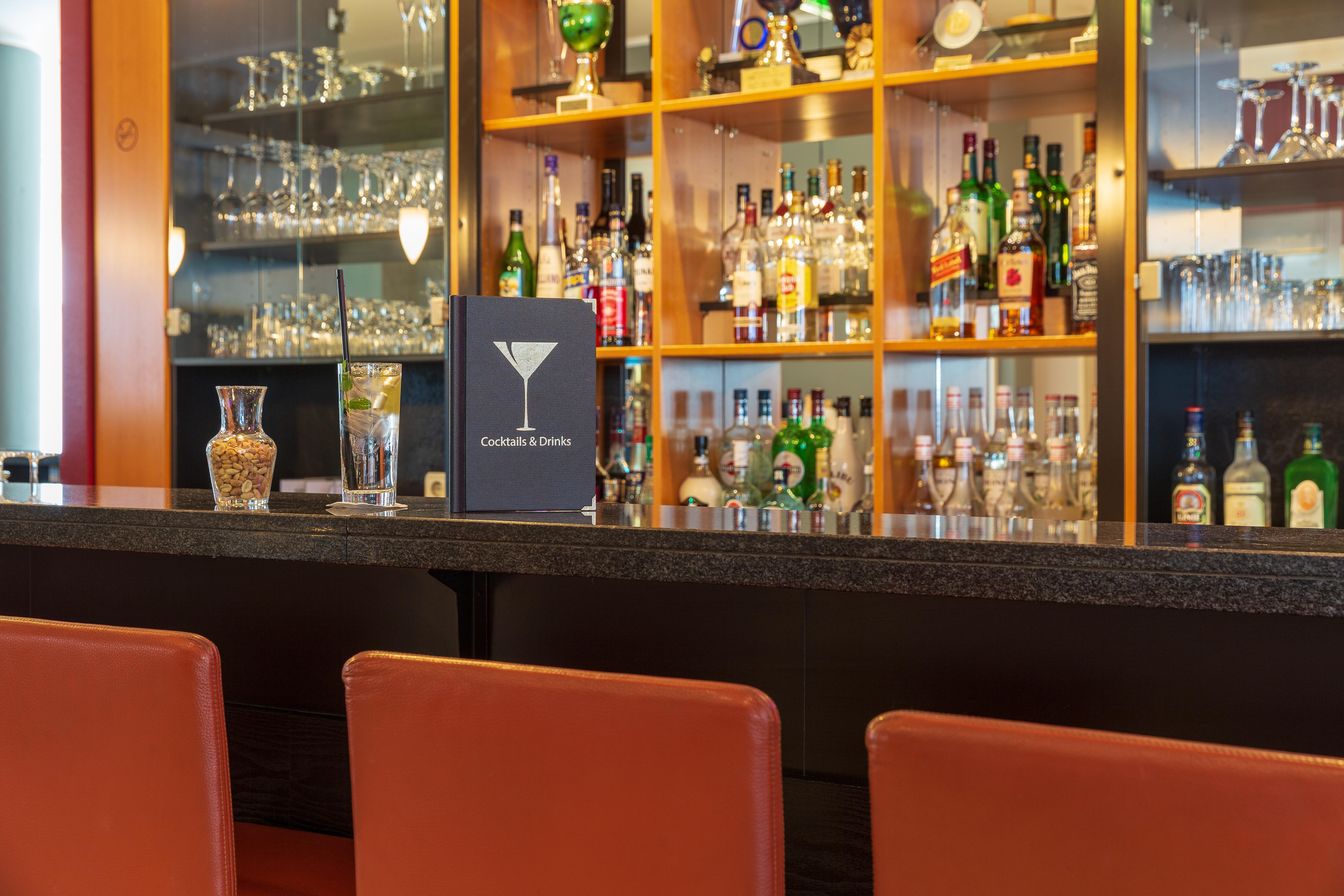 Plaza Premium Koeln Hotel Екстериор снимка