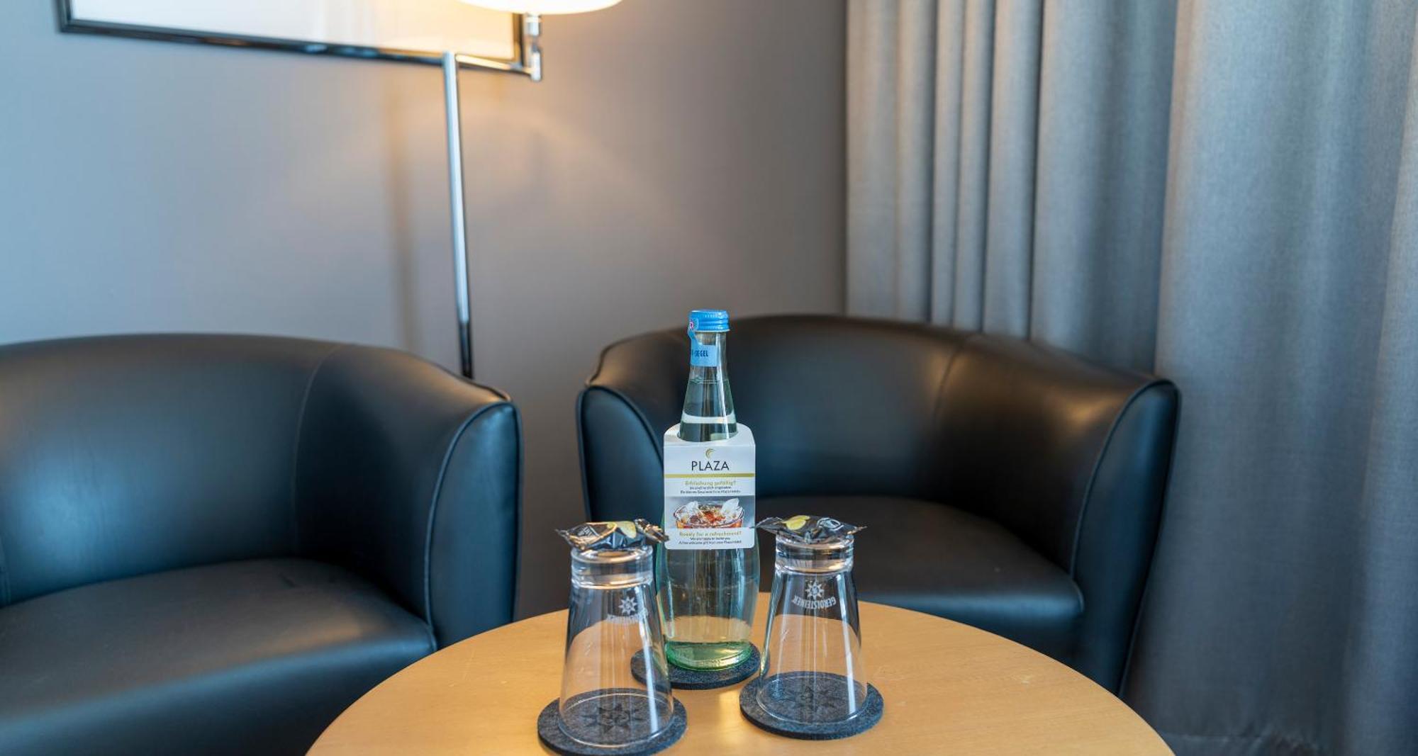 Plaza Premium Koeln Hotel Екстериор снимка