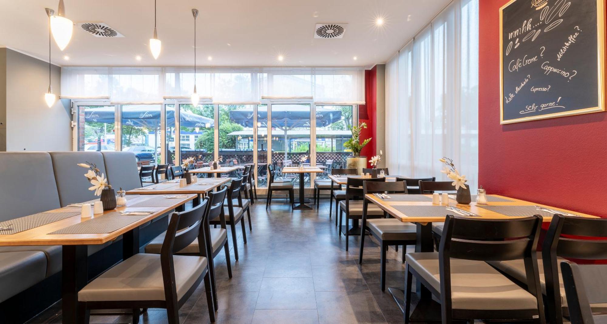 Plaza Premium Koeln Hotel Екстериор снимка
