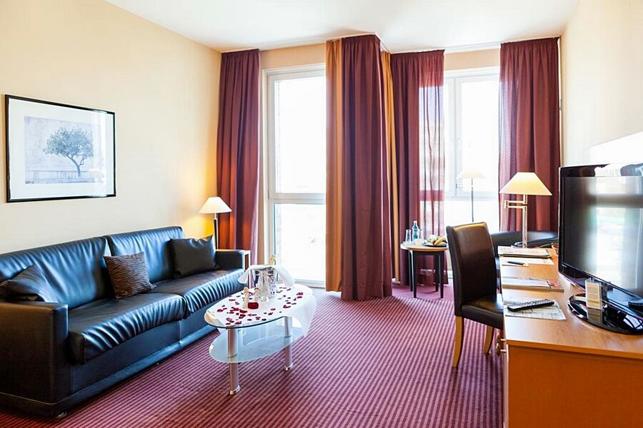 Plaza Premium Koeln Hotel Екстериор снимка